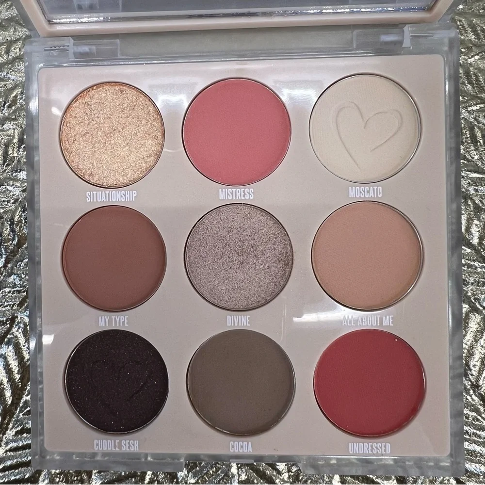 Beauty Creations NUDEX COLLECTION‎ Eyeshadow Palette (UNSEEN MINI)